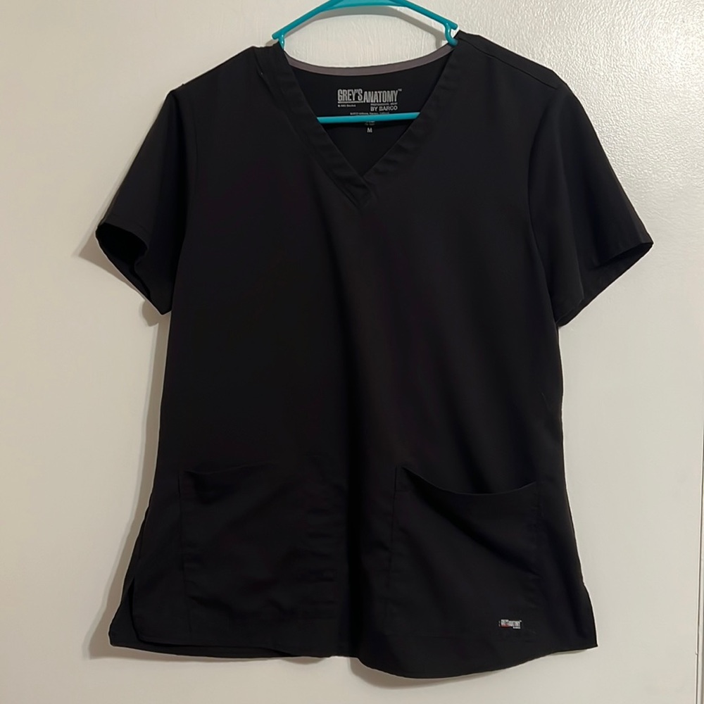 Grey’s Anatomy Women’s 2 Pocket Scrub Top